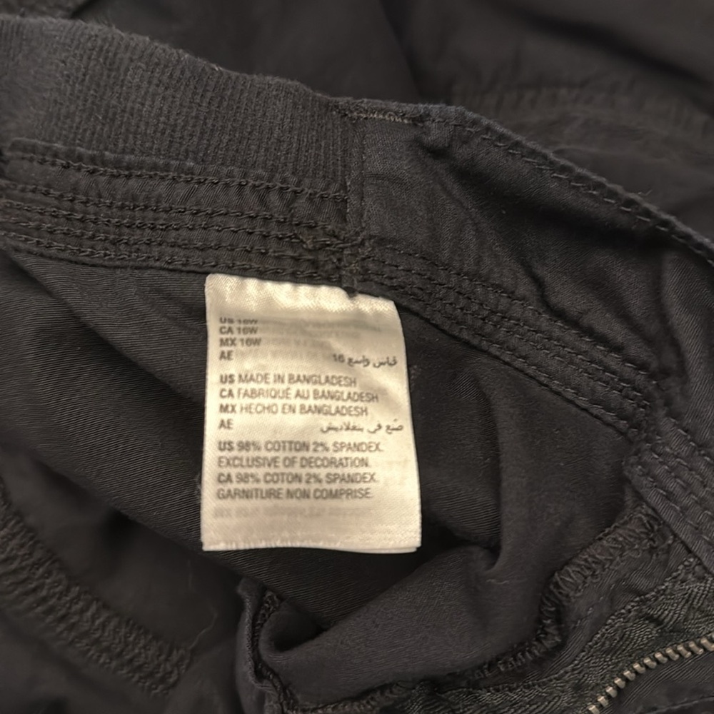 Style & Co. Black Capris - Picture 5 of 9